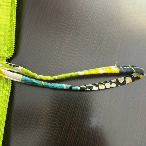 Vera Bradley Limes Up Zip Around Wallet & Wristlet 🦋🍀🌼 - Picture 6 of 9